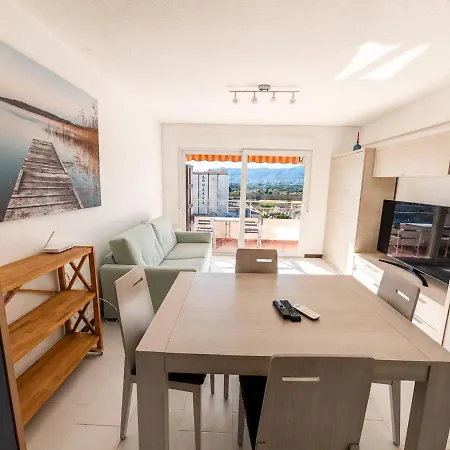 Apartman In Penismar I - On The Beachfront *